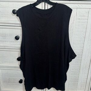 NWOT Wavvy tank